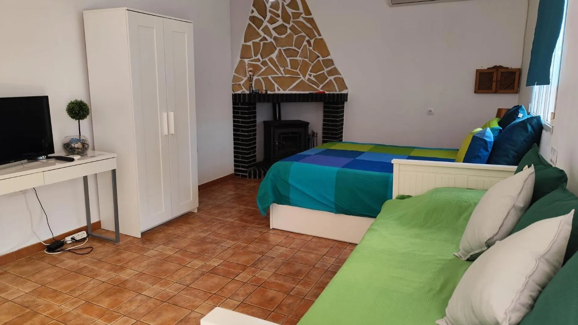 Studio Tropical Apartment Cullar Vega Spain